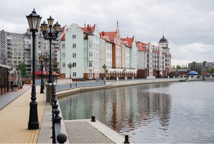 Самое время для просмотра сериалов! Спросили у калининградцев, какие они советуют!